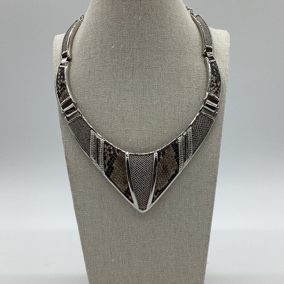 1850. BCBG Snakeskin & Alligator Adjustable Necklace
 EUC - Picture 1 of 4